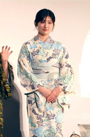 　浴衣姿で登場した吉川愛