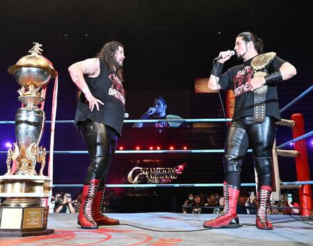 　対戦が決まった斉藤レイ（左）と斉藤ジュン＝２０２５年５月