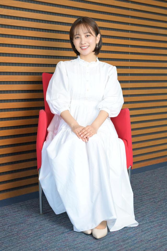 　日本テレビ「一行ポップ」で番組の魅力を豊かな声色とともに伝える日本テレビ・河出奈都美アナウンサー（撮影・伊藤笙子）