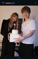 　ＢＬＡＣＫＰＩＮＫ・リサの公式インスタグラム＠ｌａｌａｌａｌｉｓａ＿ｍより　リサがショートフィルム「Ｄｒｅａｍ」ビハインドカットを公開