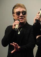 　舞台あいさつを行った小沢仁志