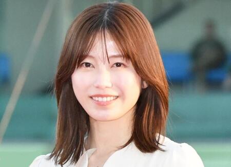 横山由依　レジェンドのユニホーム着用で試合観戦　ファン「京都ご出身だから阪神ファンかと」