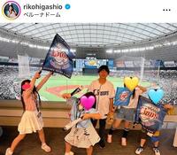 子供たち。８月９日付の東尾理子のインスタグラム＠ｒｉｋｏｈｉｇａｓｈｉｏより