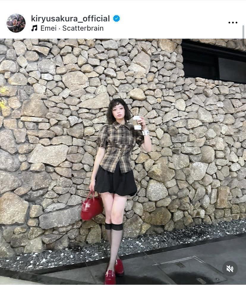 吉柳咲良のインスタグラム＠ｋｉｒｙｕｓａｋｕｒａ＿ｏｆｆｉｃｉａｌより