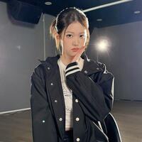 　ｉｚｎａの公式Ｘ＠ｉｚｎａ＿ｏｆｆｃｌより　脱退が発表されたユン・ジユン