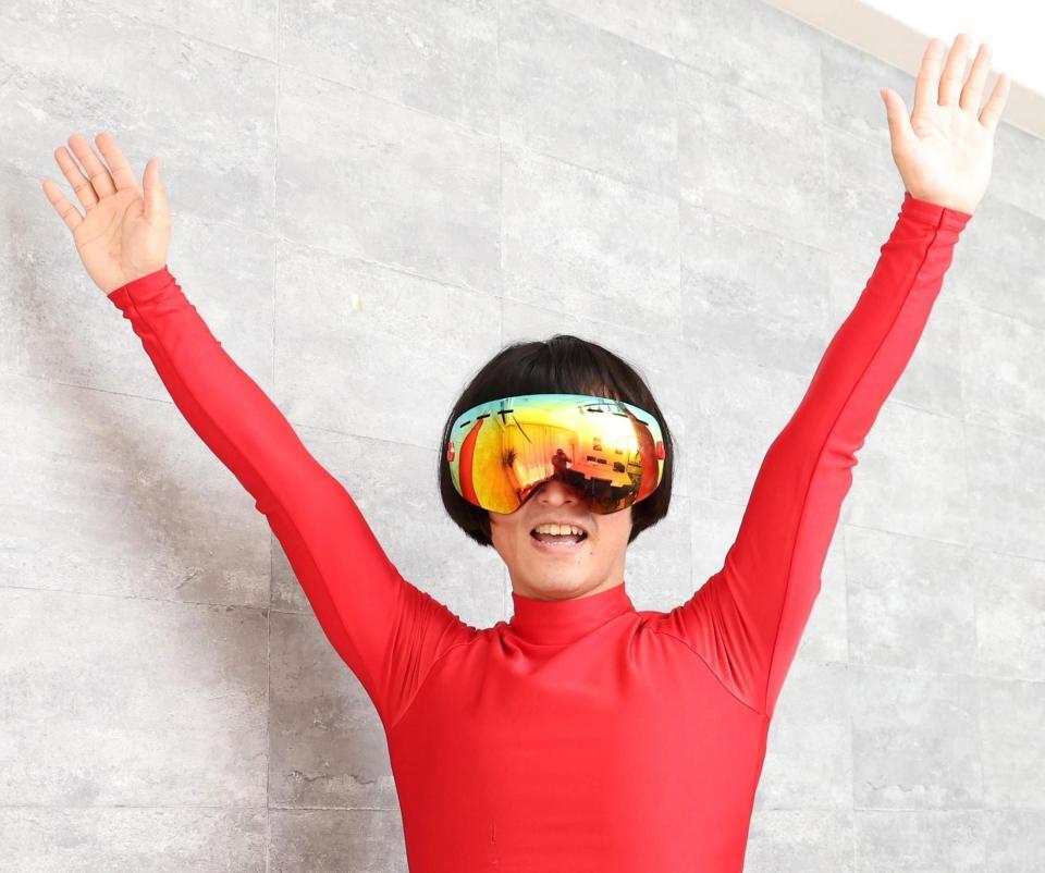 　「１００倍アレルギー克服記」を出版した、ちびシャトル（撮影・佐々木彰尚）