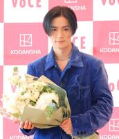 川村壱馬　デジタル抽選Ｂ賞 THE RAMPAGE・川村壱馬 食よりスキンケア 男性初「VOCE