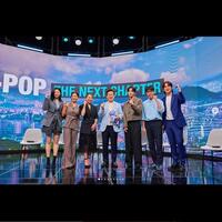 　李在明大統領の公式インスタグラム＠２＿ｊａｅｍｙｕｎｇより　Ｎｅｔｆｌｉｘ　（左から）ＴＷＩＣＥ・ジョンヨン、ジヒョ、マギー・カン監督、李在明大統領