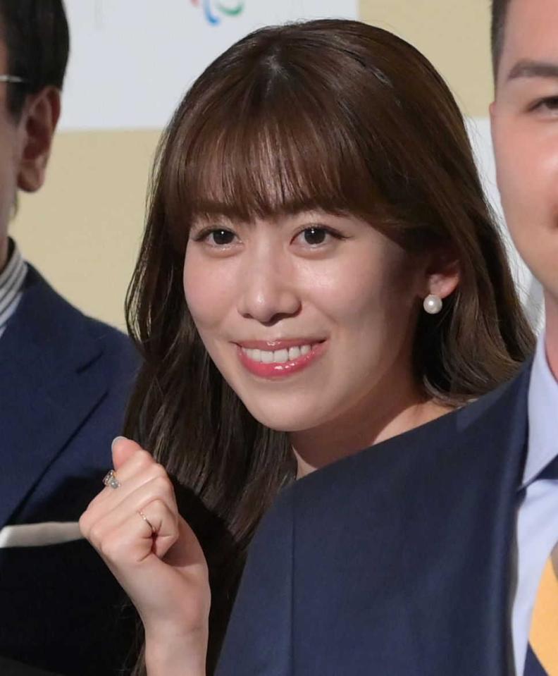 「選びがち笑」ＮＨＫ退局女子アナ　黒キャミ、ノースリ姿に絶賛の声「世界一似合ってます」「華やかで素晴らしい」