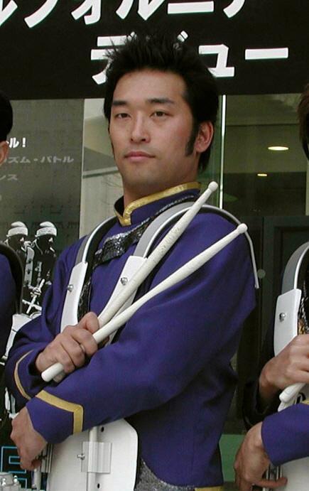 　やるせなす石井