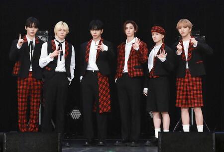 　ショーケースを開催したＢＯＹＮＥＸＴＤＯＯＲ（ｐ）＆（Ｃ）ＫＯＺ　Ｅｎｔｅｒｔａｉｎｍｅｎｔ．