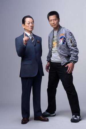 　「相棒　ｓｅａｓｏｎ２４」に出演する水谷豊（左）と寺脇康文