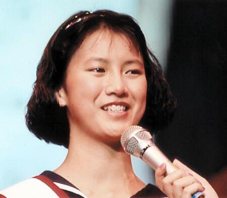 ９０年８月、当時１６歳で「第１５回ホリプロタレントスカウトキャラバン」のグランプリに輝いた戸田菜穂