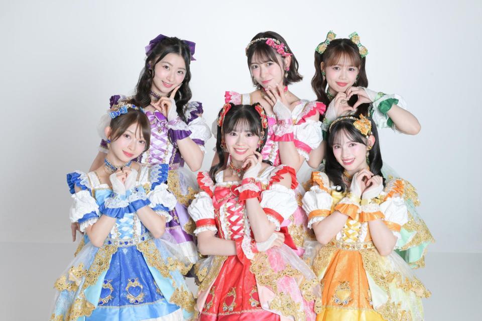 可愛すぎる楽曲が大バズり中！勢いが止まらない超ときめき♡宣伝部（前列左から）辻野かなみ、坂井仁香、菅田愛貴、（後列同）杏ジュリア、小泉遥香、吉川ひより（撮影・伊藤笙子）