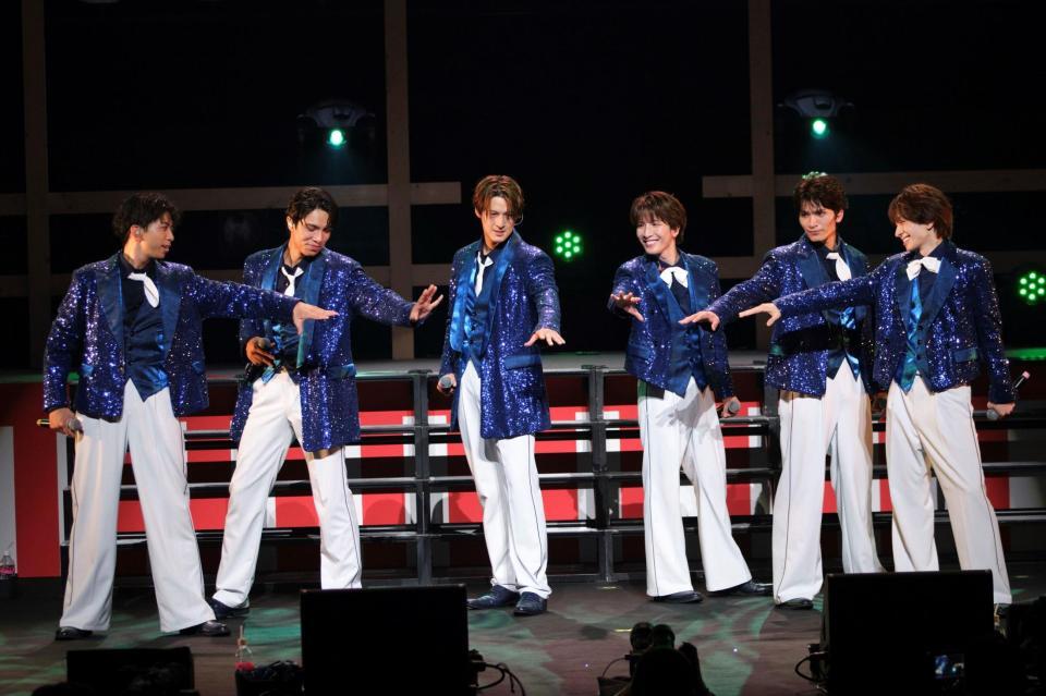 　初ツアー最終日のステージに立つＭＡＴＳＵＲＩ