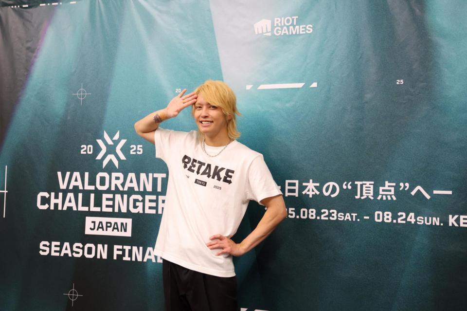 　ポーズを決める手越祐也　©２０２５　Ｒｉｏｔ　Ｇａｍｅｓ，　Ｉｎｃ．　Ｕｓｅｄ　Ｗｉｔｈ　Ｐｅｒｍｉｓｓｉｏｎ