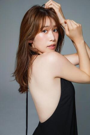 　中川安奈アナウンサーの誌面未公開カット　©集英社／菊地泰久