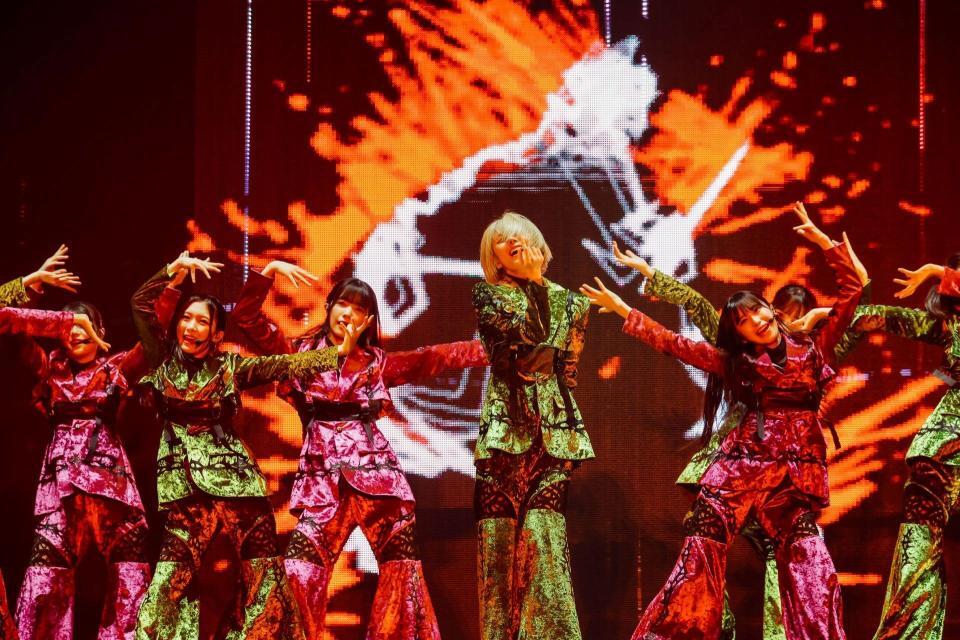 　パフォーマンスで盛り上げる櫻坂４６　ⒸＳｅｅｄ＆Ｆｌｏｗｅｒ　ＬＬＣ