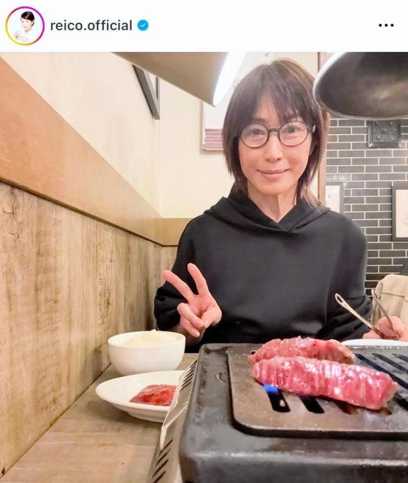 　おひとり焼き肉を楽しむ高島礼子のインスタグラム＠ｒｅｉｃｏ．ｏｆｆｉｃｉａｌより