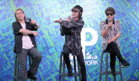 　トークで盛り上がるＴＭ　ＮＥＴＷＯＲＫ（左から）小室哲哉、宇都宮隆、木根尚登（撮影・金田祐二）