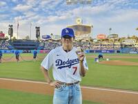 ＢＴＳの公式Ｘ＠ｂｔｓ＿ｂｉｇｈｉｔより　ドジャース戦で始球式を行ったＶ