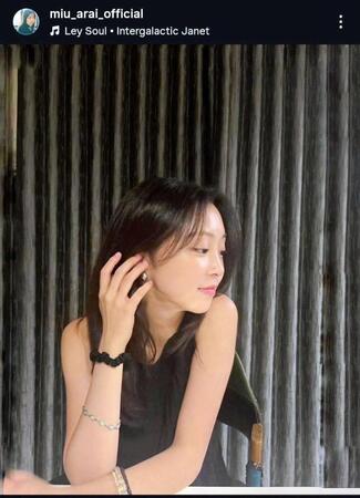 新井美羽インスタグラム＠ｍｉｕ＿ａｒａｉ＿ｏｆｆｉｃｉａｌから