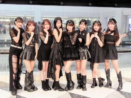 アイドル・グループＯＣＨＡ　ＮＯＲＭＡの（左から）斉藤円香、窪田七海、西﨑美空、北原もも、米村姫良々、筒井澪心、中山夏月姫