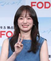 　笑顔を見せるチョン・ウヒ（撮影・佐々木彰尚）