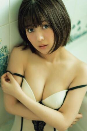 　北野瑠華ドラマコラボ写真集「グラぱらっ！」ⓒ栗山秀作／講談社