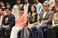 　セレモニーに参加したジュディ・オング（左から２人目）