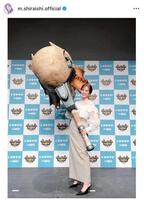 　巨大ハンマーを持つまいやんｗ白石麻衣のインスタグラム＠ｍ．ｓｈｉｒａｉｓｈｉ．ｏｆｆｉｃｉａｌより