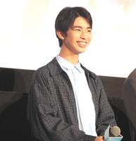 　イベントに出席した原田琥之佑