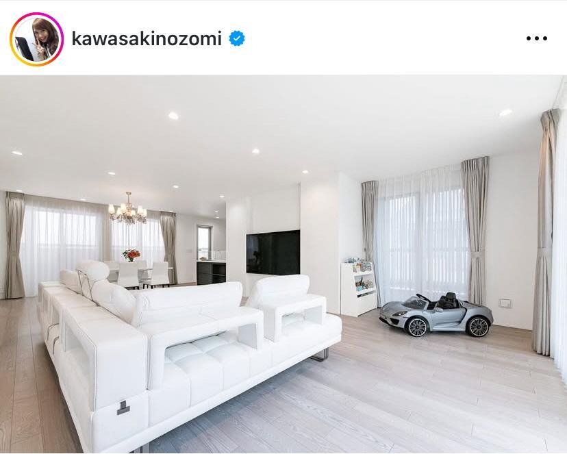 　川崎希のインスタグラム＠Ｋａｗａｓａｋｉｎｏｚｏｍｉより