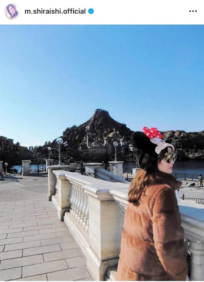 　ディズニーで完璧コーデのまいやん！白石麻衣のインスタグラム＠ｍ．ｓｈｉｒａｉｓｈｉ．ｏｆｆｉｃｉａｌより