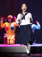 　「愛の乞食」で万寿シャゲを演じる伊東蒼（撮影・吉澤敬太）