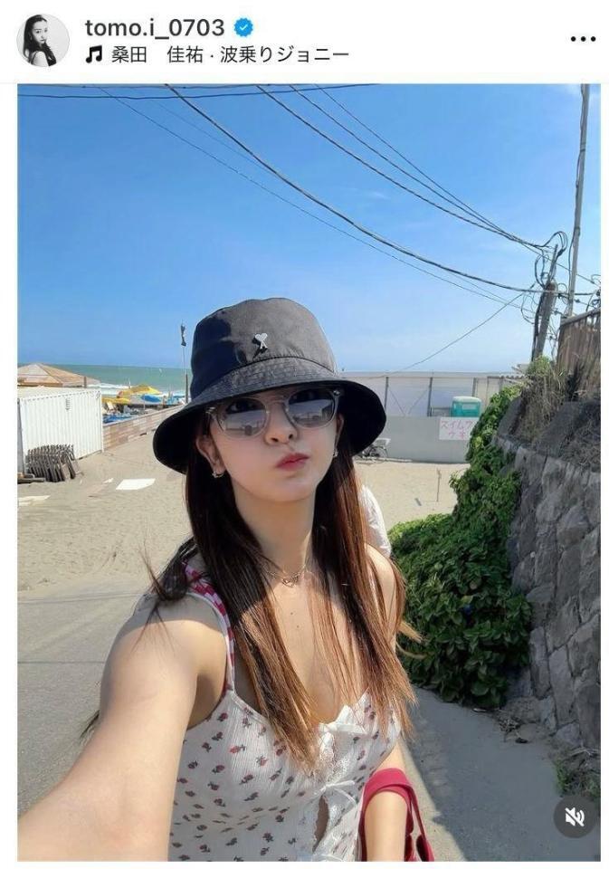 　板野友美のインスタグラム＠ｔｏｍｏ．ｉ＿０７０３より 