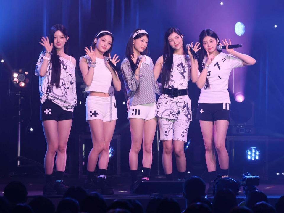 　会場を盛り上げるＩＬＬＩＴ（撮影・石井剣太郎）