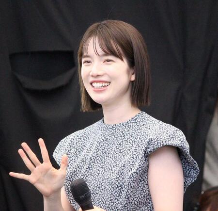 　司会を務めた弘中綾香アナウンサー＝８月１５日