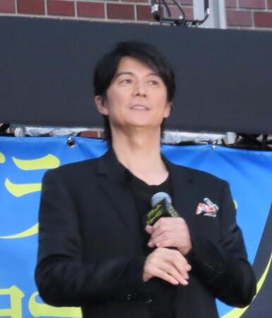 　映画「ブラック・ショーマン」公開直前イベントに出席した福山雅治