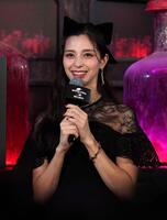 　インタビューに答える中条あやみ（撮影・高部洋祐）