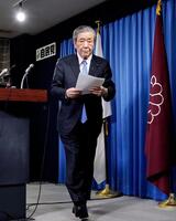 　自民党の両院議員総会後、記者会見を終えた森山幹事長＝２日