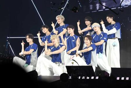 　ファンを魅了した＆ＴＥＡＭ（撮影・佐々木彰尚）