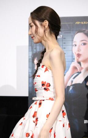 　配信記念イベントに出席したパク・ミニョン