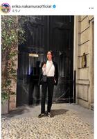 　重厚なエントランス。中村江里子のインスタグラム＠ｅｒｉｋｏ．ｎａｋａｍｕｒａｏｆｆｉｃｉａｌより 