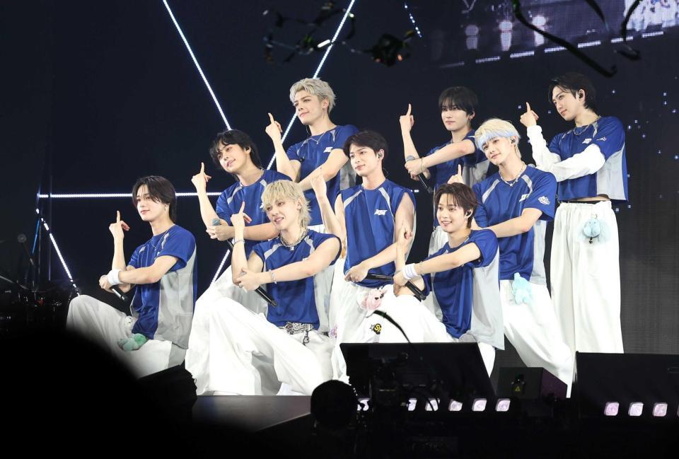 　ファンを魅了した＆ＴＥＡＭ（撮影・佐々木彰尚）