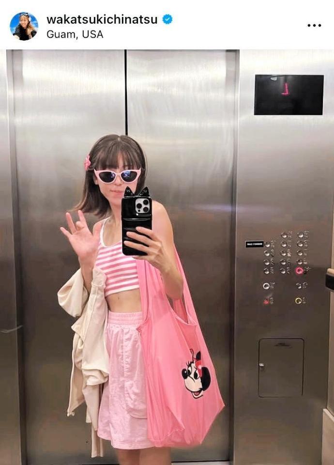 　若槻千夏のインスタグラム＠ｗａｋａｔｓｕｋｉｃｈｉｎａｔｓｕから