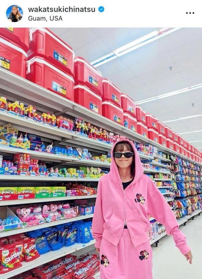 　若槻千夏のインスタグラム＠ｗａｋａｔｓｕｋｉｃｈｉｎａｔｓｕから