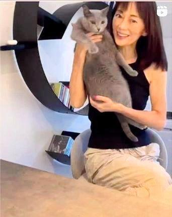 葉月里緒奈のインスタグラム＠ｒｉｏｎａ＿ｈａｚｕｋｉ（８月１２日付）より