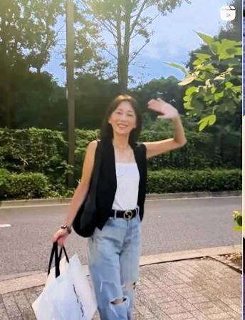 葉月里緒奈のインスタグラム＠ｒｉｏｎａ＿ｈａｚｕｋｉ（８月２３日付）より