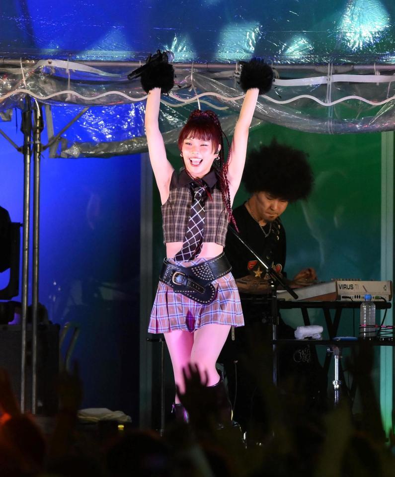 　サプライズライブを開催したアイナ・ジ・エンド（撮影・堀内翔）